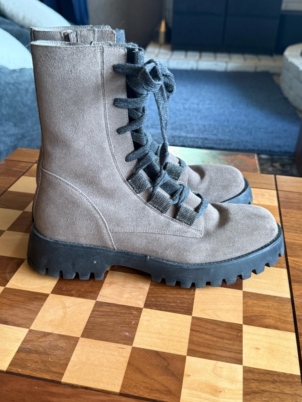 Vaneli Lug Sole Boots Size 10